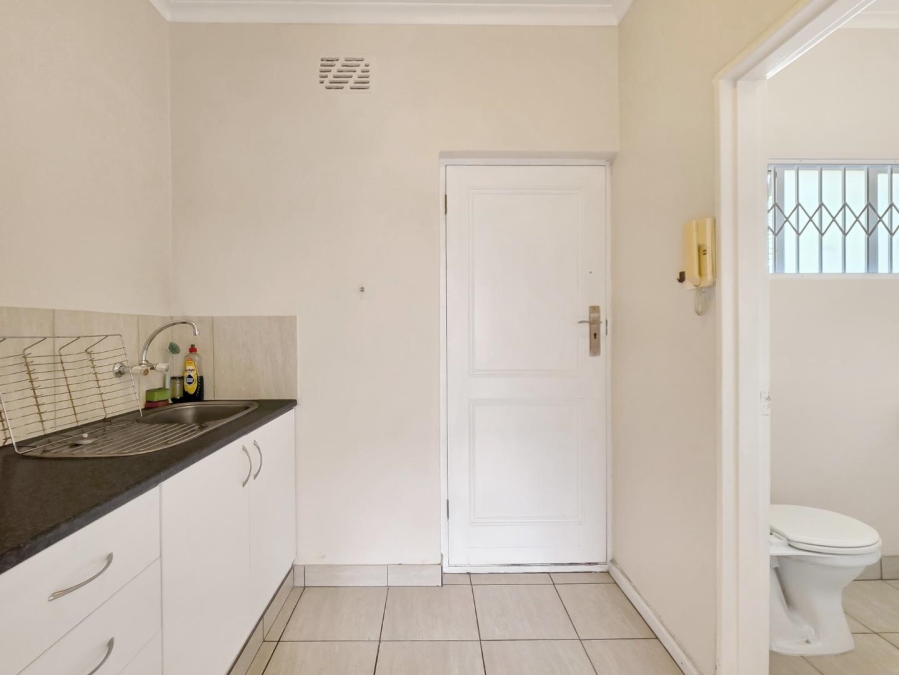 2 Bedroom Property for Sale in Gardens Western Cape